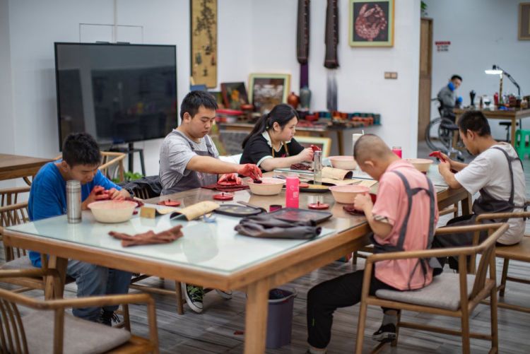 镜观·回响丨筑牢就业“压舱石” 守护群众幸福感